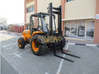 Empilhador a diesel JCB