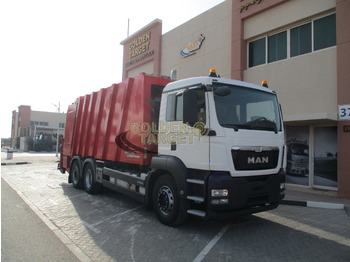 Caminhão de lixo MAN TGS 26.320