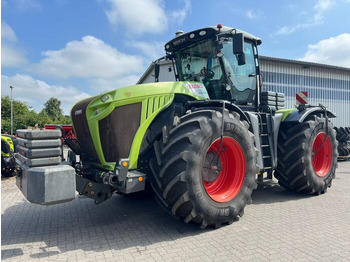 Trator CLAAS Xerion 5000