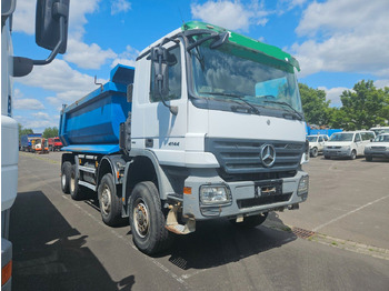 Locação financeira de  Mercedes-Benz Actros 4144 8x8 Hinterkipper Mercedes-Benz Actros 4144 8x8 Hinterkipper: foto 1