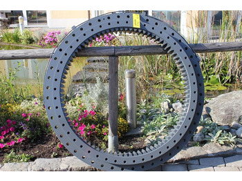 Coroa de giro LIEBHERR