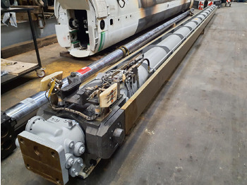 Cilindro hidráulico LIEBHERR