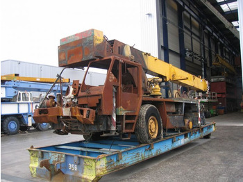 Grua todo o terreno TEREX