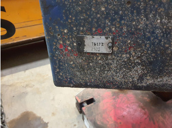 Contrapeso para Máquina de construção Terex AC 205 counterweight right side 2,1 ton: foto 5