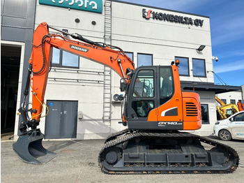 Escavadora de rastos DOOSAN DX140LCR-5