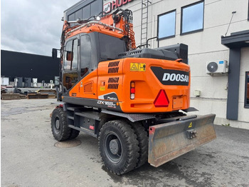 Escavadeira de rodas Doosan DX 165 W-5: foto 3