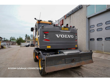 Escavadeira de rodas Volvo EWR150E ROTOTILTILLÄ: foto 3