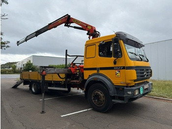 Locação financeira de  Mercedes-Benz 1827. Kran Palfinger PK13000. Mercedes-Benz 1827. Kran Palfinger PK13000.: foto 2