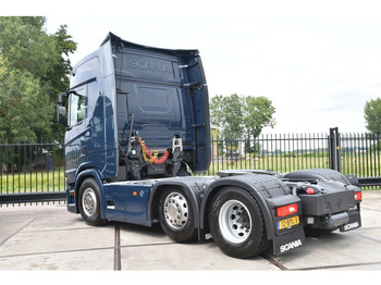 Tractor Scania S520 V8 NGS 6x2/4NB - RETARDER - FULL AIR - PARK. AIRCO - ACC - 2 x FUEL TANKS - LED LIGHTS - TOP CONDITION -: foto 3