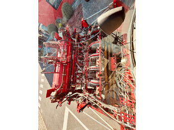 Maquina para lavrar a terra GRIMME