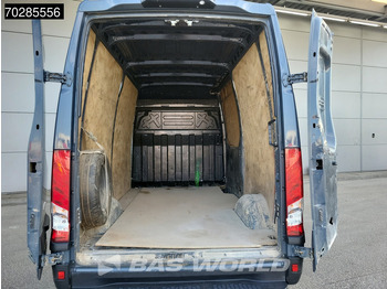 Furgão Iveco Daily 35S18 3.0L Automaat L2H2 3,5t Trekhaak LED Navi Airco Cruise Camera Euro6 L2 11m3 Airco Trekhaak Cruise control: foto 3