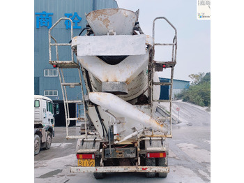 Camião betoneira XCMG Official G4806E HOWO Cement Concrete Mixer Used 12 Cubic Meters Concrete Mixer Cement Truck: foto 4