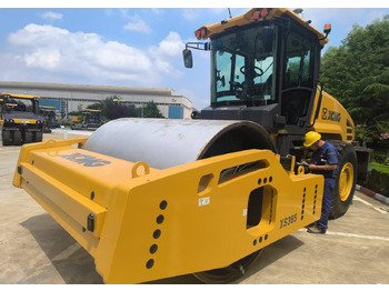 Compactador de asfalto XCMG used XS365IV 36 Ton Vibratory Roller Compacator single drum price: foto 4