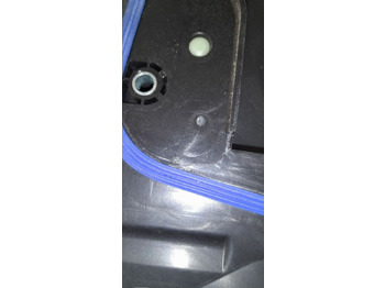 Peça de reposição para Camião OSŁONA OBUDOWA INSTALACJI DAF XF 106 1835755 / 1835753  DAF XF 106 1835755 / 1835753 truck: foto 3