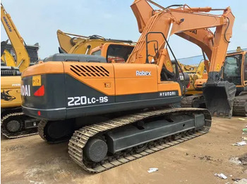 Escavadora de rastos HYUNDAI R215
