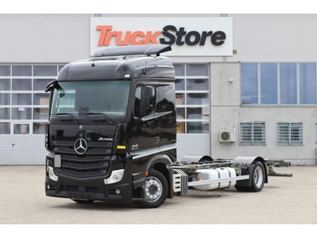 Camião transportador de contêineres/ Caixa móvel MERCEDES-BENZ Actros 1842
