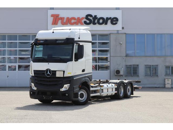 Camião transportador de contêineres/ Caixa móvel MERCEDES-BENZ Actros 2545