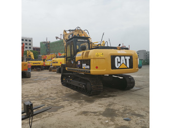 Escavadora de rastos CATERPILLAR 320D
