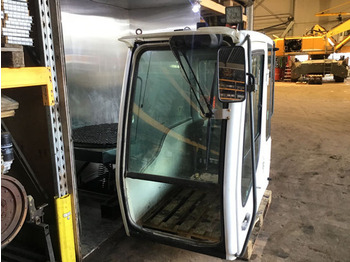 Cabine e interior LIEBHERR