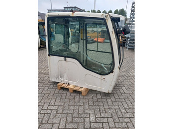 Cabine e interior LIEBHERR