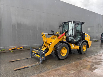 Pá carregadora de rodas CATERPILLAR 906
