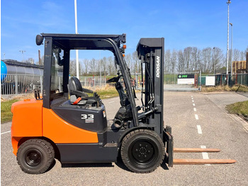 Empilhador a diesel DOOSAN