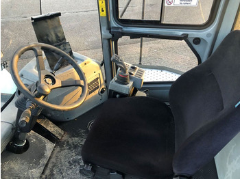 Reachstacker porta contentores KONECRANES SMV4531 TB5: foto 3