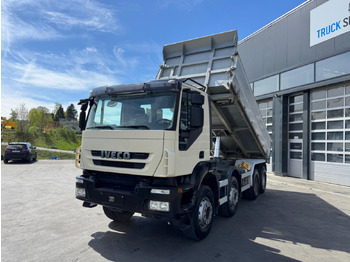 Camião basculante IVECO Trakker