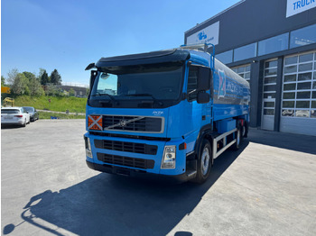 Camião cisterna VOLVO FM 500