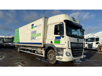 Camião furgão DAF CF 260