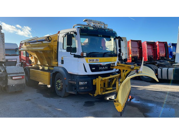 Veículo limpa-neves MAN TGM 18.250