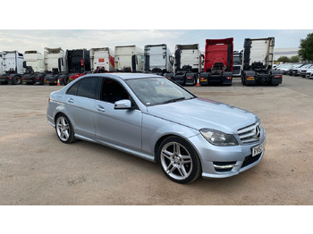 Sedan MERCEDES-BENZ