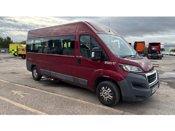 Minibus PEUGEOT