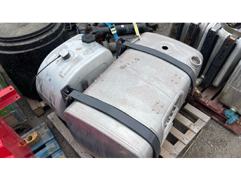 Equipamento de construção VOLVO FUEL TANKS: foto 3