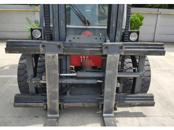 Empilhador a diesel Dan Truck 9680 DD: foto 4 Empilhador a diesel Dan Truck 9680 DD: foto 4