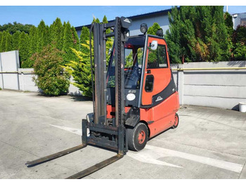Empilhador elétrico LINDE E25
