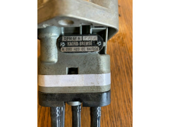 Manete de mudanças para Camião Mercedes Actros MP2 Handknorrbremse A 000 420 02 84: foto 3