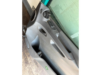 Porta e peças para Camião Mercedes Atego Beifahrertür Grün Innenverkleidung LN 71: foto 4 Porta e peças para Camião Mercedes Atego Beifahrertür Grün Innenverkleidung LN 71: foto 4