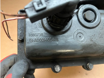 Bomba de combustivel para Camião Mercedes-Benz Actros Atego EU4 EU5 AdBlue Pumpe A0001400478: foto 2