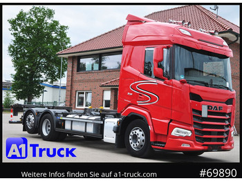 Camião transportador de contêineres/ Caixa móvel DAF XF 480