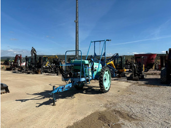 Pulverizador de arrastar BERTHOUD