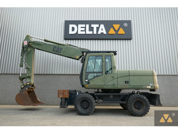 Escavadeira de rodas CATERPILLAR M318