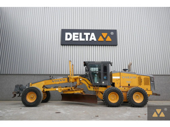 Motoniveladora VOLVO