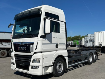 Camião transportador de contêineres/ Caixa móvel MAN TGX