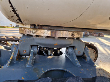 Locação financeira de WACKER NEUSON 2404RD kan op een (berg)helling draaien WACKER NEUSON 2404RD kan op een (berg)helling draaien: foto 4