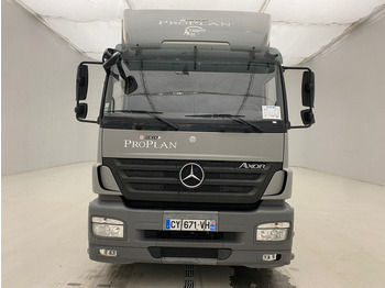 Camião furgão Mercedes-Benz Axor 1833: foto 2