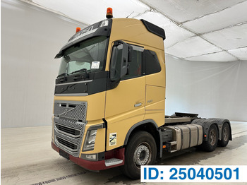 Tractor VOLVO FH16 750