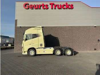 Tractor VOLVO FH16 750