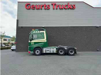 Tractor VOLVO FH 500