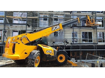 Empilhador telescópico JCB